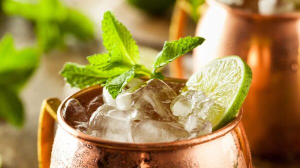 Moscow Mule mit Minz Deko